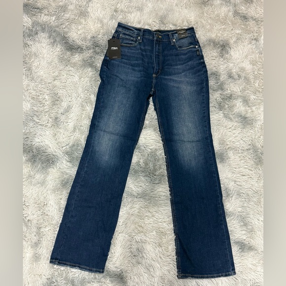 🎉 Host Pick 🎉 Silver High Waisted Bootcut Jeans NWT - Picture 4 of 7
